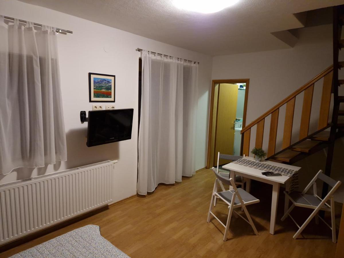 Guest House Wolf II Plitvicka Jezera Ngoại thất bức ảnh