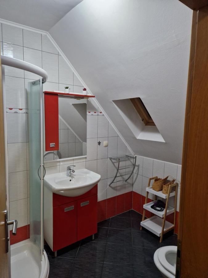 Guest House Wolf II Plitvicka Jezera Ngoại thất bức ảnh