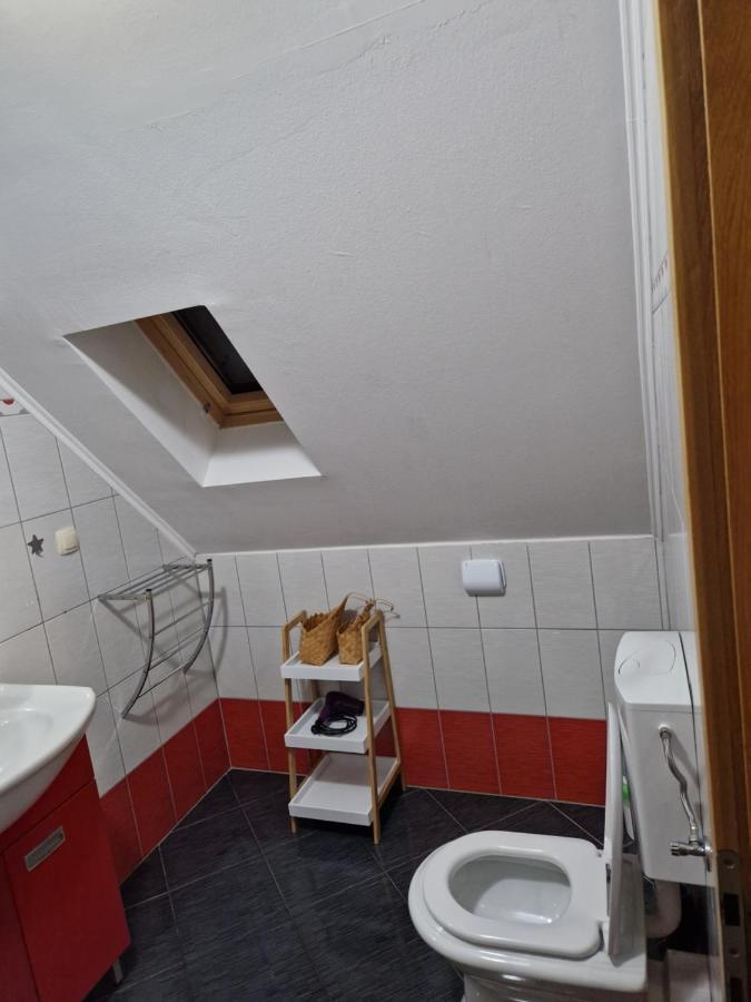 Guest House Wolf II Plitvicka Jezera Ngoại thất bức ảnh