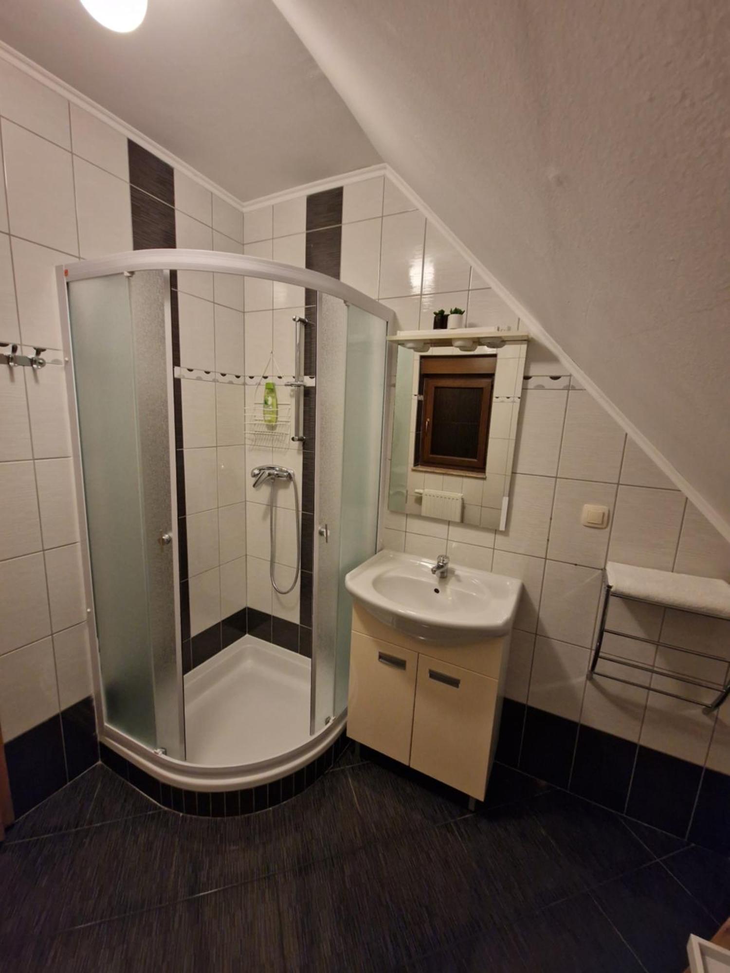 Guest House Wolf II Plitvicka Jezera Ngoại thất bức ảnh