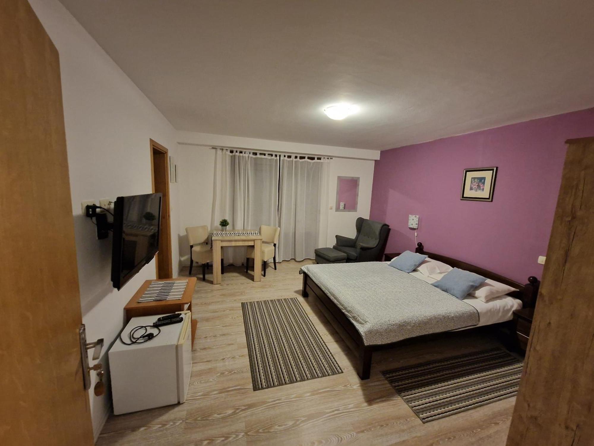 Guest House Wolf II Plitvicka Jezera Ngoại thất bức ảnh